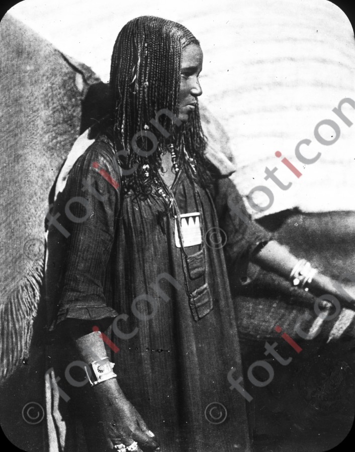 Beduinenfrau | Bedouin woman (foticon-simon-008-035-sw.jpg)